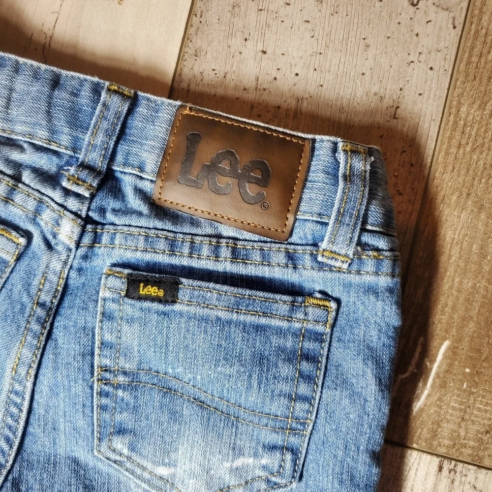 Lee Skinny Fit Straight Leg Medium Wash Toddler Boy Blue Jeans Size 3T EUC NWOT